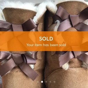 FIRM PRICE Chestnut tan Bailey Bow Ugg Boots
